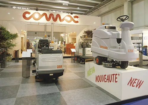 Lancement de l’autolaveuse autoportée Tripla 75